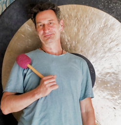 Vergrößerte Ansicht von Klang für Kinder - Klang-Workshop mit Arnd Dumont