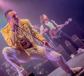 Vergrößerte Ansicht von The Queen Kings "Seaside Rendezvous"