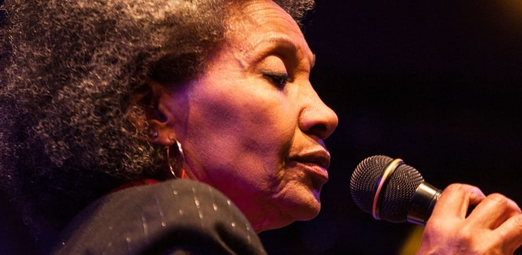 Vergrößerte Ansicht von Sydney Ellis &amp; Her Midnight Preachers