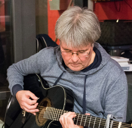 Vergrößerte Ansicht von Klangbilder für die Seele – mit Rainer Kröhn, Gitarre