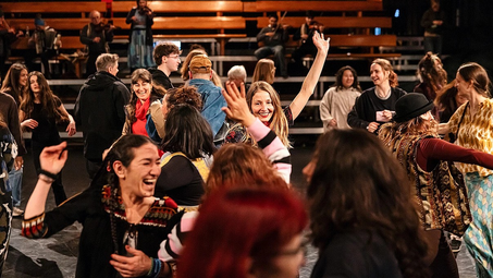 Vergrößerte Ansicht von FolkDanceParty 2.0