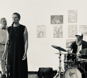 Vergrößerte Ansicht von Performance + Liederabend: Alles wird