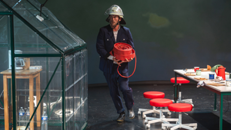 Vergrößerte Ansicht von Bei der Feuerwehr wird der Kaffee kalt (5+)