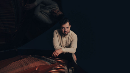 Vergrößerte Ansicht von Burak Çebi - Eine Hommage an Ludovico Einaudi
