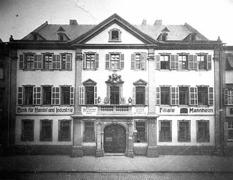 Vergrößerte Ansicht von Dalberghaus beherbergt zu Beginn des 20. Jahrhunderts eine Filiale der Bank für 