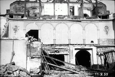 Vergrößerte Ansicht von Abriss des Theaters im September 1935