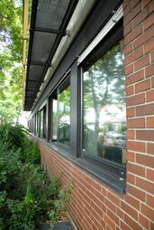 Vergrößerte Ansicht von Bürgerdienst Neckarstadt-Ost defekte Fenster