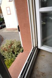 Vergrößerte Ansicht von Bürgerdienst Seckenheim defekte Fenster