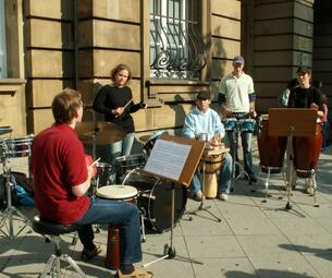Vergrößerte Ansicht von Schlagzeug Percussion