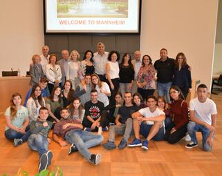 Vergrößerte Ansicht von Schülergruppe aus Haifa in Mannheim zu Gast