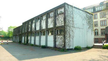Vergrößerte Ansicht von Ludwig-Frank-Gymnasium veraltete Klassencontainer