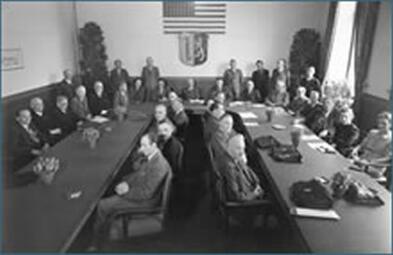 Vergrößerte Ansicht von 1946 - Der erste Gemeinderat nach dem Krieg