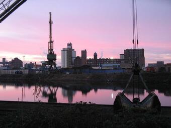 Vergrößerte Ansicht von Industriehafen Kaiser Willhelm Becken
