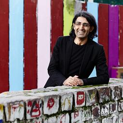 Vergrößerte Ansicht von Ali Ungan