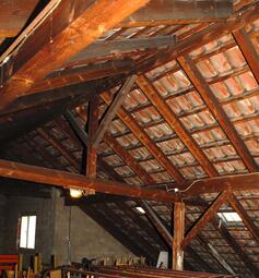 Vergrößerte Ansicht von Wohnungslosenunterkunft U 5 Dach vor der Sanierung