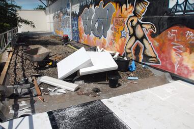 Vergrößerte Ansicht von Boehringer-Sporthalle Aussenansicht vor der Sanierung