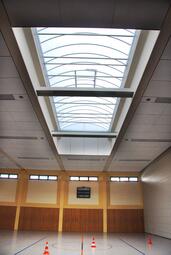 Vergrößerte Ansicht von Lilli-Gräber-Halle Dach vor der Sanierung