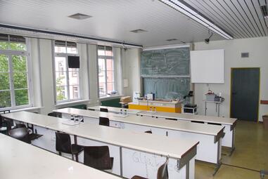 Vergrößerte Ansicht von Feudenheim Haupt- und Realschule Fachräume vor der Sanierung