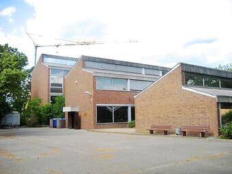 Vergrößerte Ansicht von Friedrichsfeldschule Aussenansicht