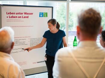 Gruppenarbeit im Rahmen des Bürgerdialogs Leitbild Mannheim 2030