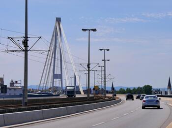 Kurt-Schumacher-Brücke