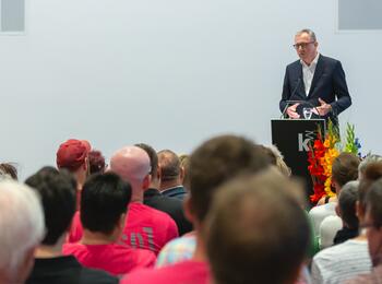 Oberbürgermeister Dr. Peter Kurz dankte beim Regenbogenempfang der Stadt Mannheim Engagierten aus der LSBTI-Community