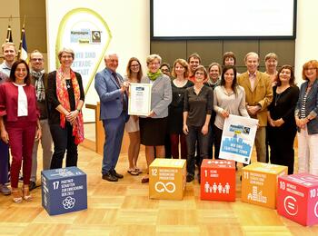 Verleihung der Faitrade-Town-Urkunde