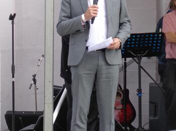 OB Dr. Kurz bei der Einweihung des Lena-Maurer-Platzes 