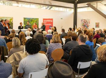 Podiumsdiskussion im Rahmen der Auftaktveranstaltung der einander.Aktionstage