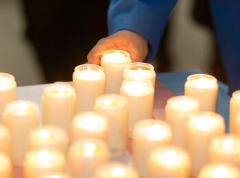 Gedenkveranstaltung vor dem Rathaus