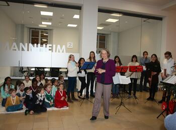 Weihnachtsliedersingen im Rathaus