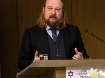 Prof. Dr. Uffa Jensen bei seinem Vortrag im Rahmen der Gedenkfeier für die Opfer des Nationalsozialismus