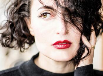 Lana Lux liest im Rahmen der Reihe Europa_Morgen_Land