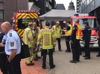 Brand Hochhaus am Neckarufer – Gebäude wird evakuiert