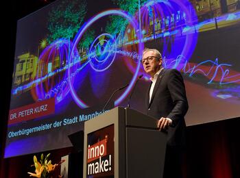 OB Dr. Peter Kurz eröffnet das Symposium people-planet-profit