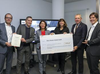 Übergabe der Fördergelder für 30 Elektrobusse an die rnv