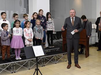 OB Dr. Peter Kurz bei seiner Ansprache während des Weihnachtsliedersingens