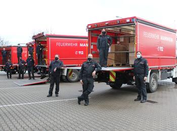 Insgesamt 32 Paletten mit Atemschutzmasken wurden am Montagvormittag an die Pflegeeinrichtungen verteilt.
