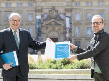 Mint.con-Bescheidübergabe-Stadt Mannheim