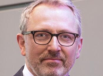 Aktuelles offizielles Bild Oberbürgermeister Dr. Peter Kurz 2021