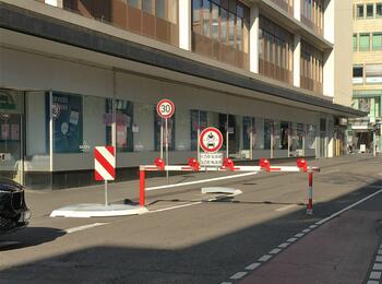 Die Stadt verzichtet ab Freitag, 2. Juli, auf die Wochenends-Sperrung der Durchfahrt durch die Fressgasse.