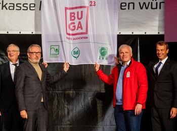 Übergabe der Buga-Fahne an die Stadt Mannheim