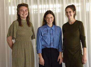 Die Preisträgerinnen der Helene Hecht-Preise 2021: Julla Kroner, Sophie Lichtenberg und Lea Langenfelder (v.l.n.r.)