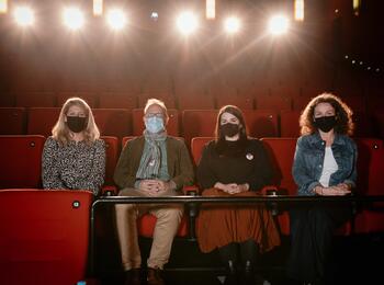 17. Kurzfilmfestival GIRLS GO MOVIE – die Veranstalter*innen 2021 (von links): Lena Berkler (GGM), Bürgermeister Dirk Grunert, Elina Brustinova (Stadtjugendring), Dr. Kathrin Lämmle (Projektleitung)