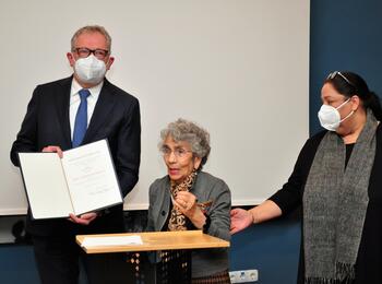 Bundesverdienstkreuz für Zilli Schmidt