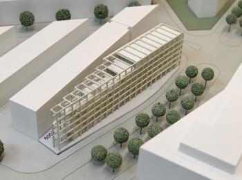 Innovationszentrum Green Tech_ARGE UTA Architekten und GdIF Gutiérrez de la Fuente Arquitectos_Modellfoto 2