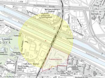 Anwohner im Umkreis von 500 Metern werden gebeten, ihre Häuser und Wohnungen zu verlassen.