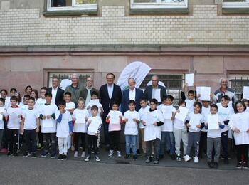 Campus-Kinder erhalten Stipendien