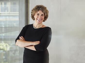 Offizielles Foto 2 von Erster Bürgermeisterin Prof. Diana Pretzell