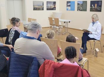 Vorlesen Inder Stadtbibliothek 